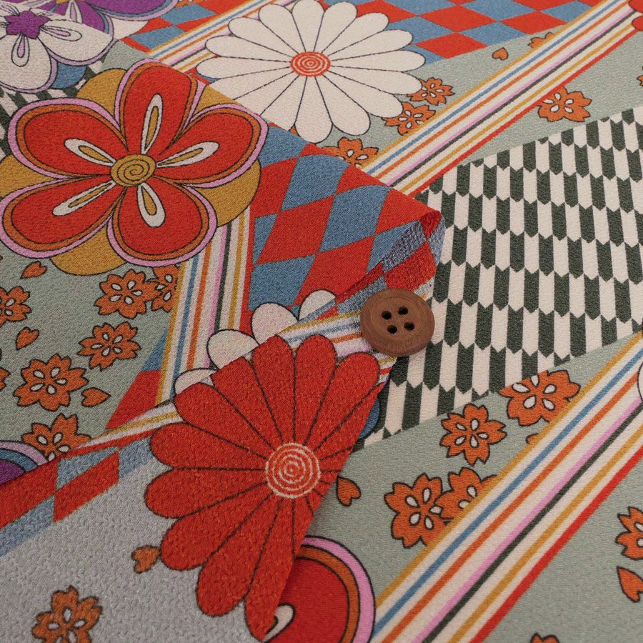 ポリちりめん生地 斜め市松に花(浅緑) 10cm単位 切り売り 衣装向き洗えるちりめん よさこい 水洗い可能 昭和レトロ和柄