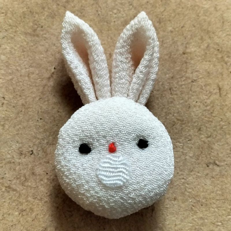 ちりめん手芸キット おめかしうさぎのチャーム・2個セット ハンドメイドキット 和風チャーム手作り ウサギの根付 ミニ飾り