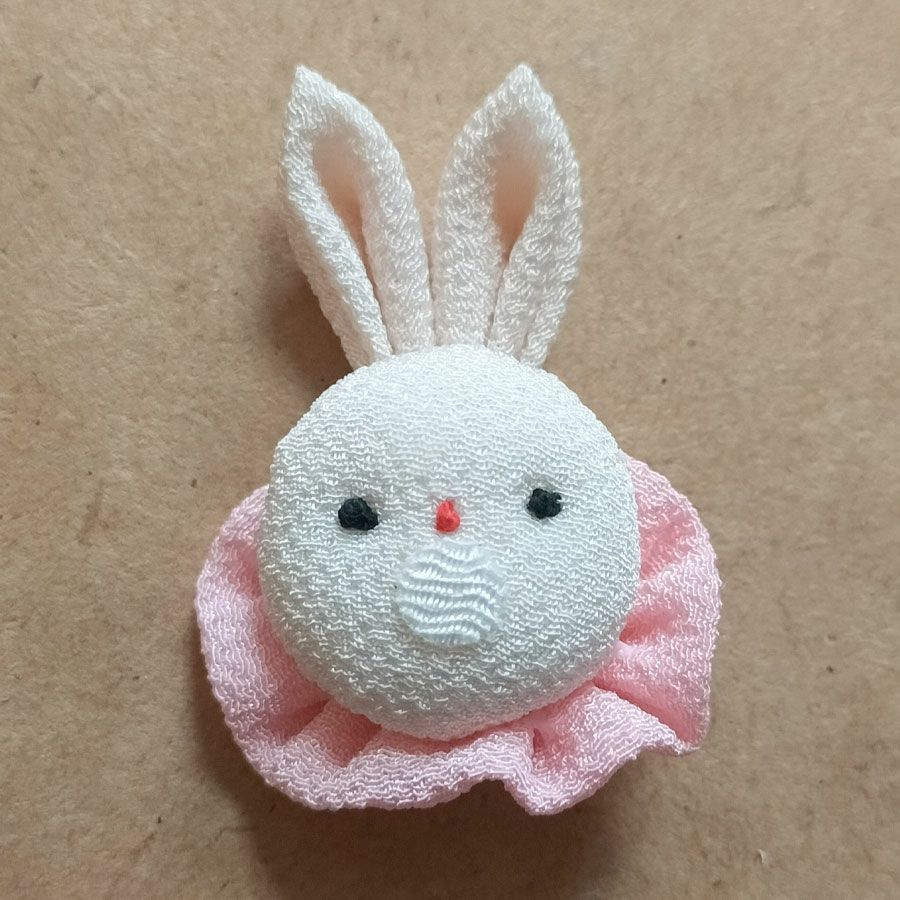 ちりめん手芸キット おめかしうさぎのチャーム・2個セット ハンドメイドキット 和風チャーム手作り ウサギの根付 ミニ飾り