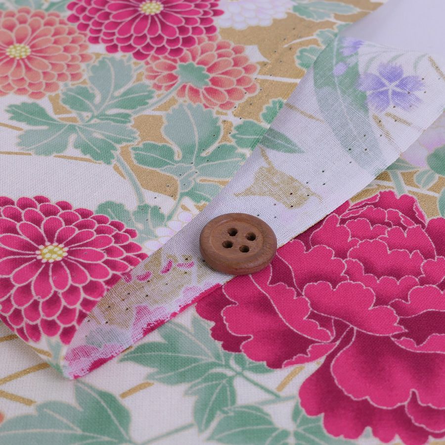 和柄コットン生地 琳派風の四季花(紅色) 10cm単位 切り売り 和風花柄生地 四季富花 和風内装クロスやパーティションに