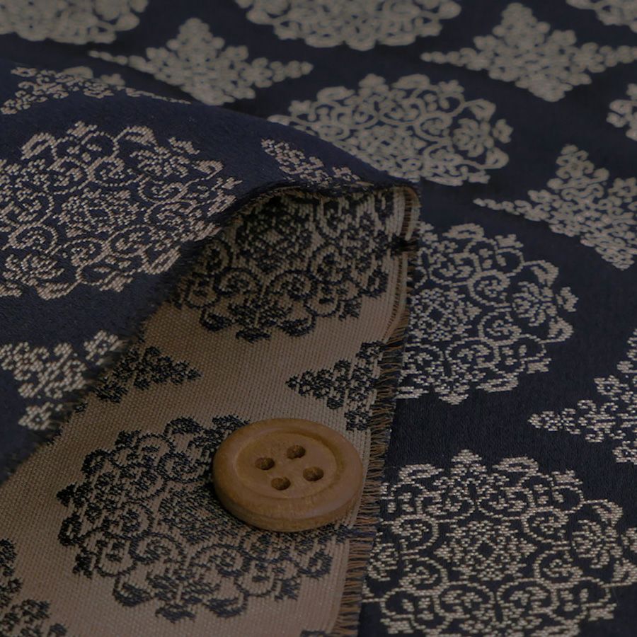 金襴生地(金らん) 稜華文(濃紺) 10cm単位 切り売り 正倉院文様 りょうかもんにしき 唐花文 上品なレース柄きんらん