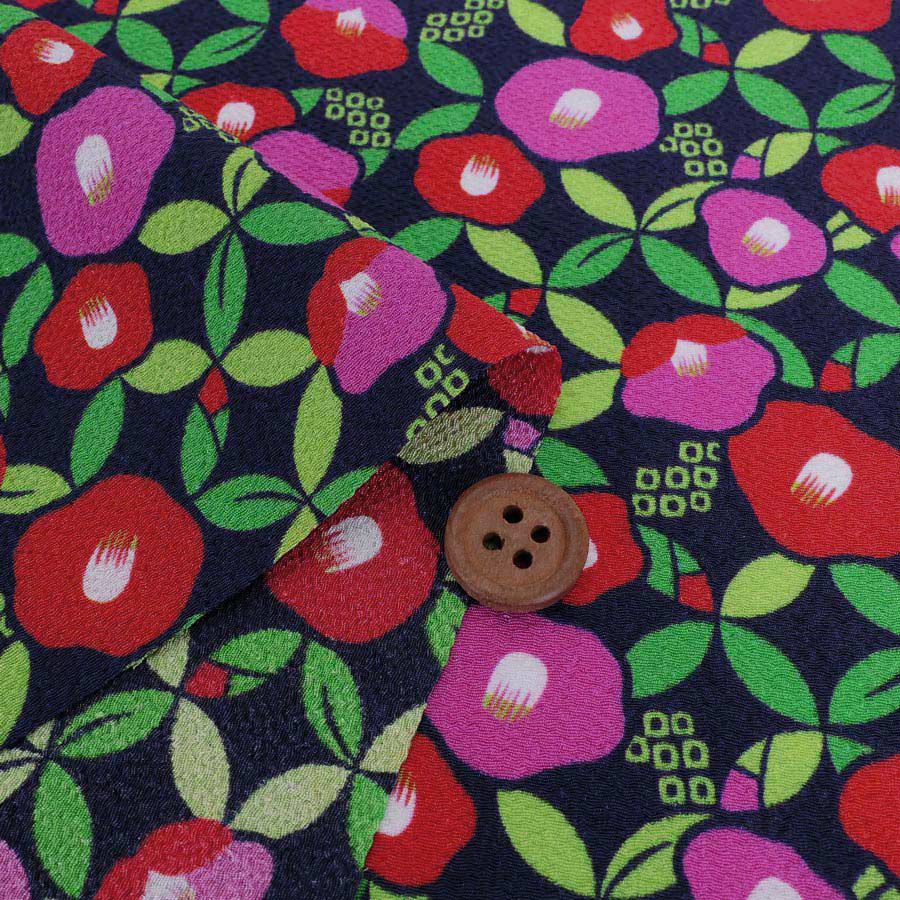 ポリちりめん生地 椿七宝(濃紺) 10cm単位 切り売り 和の小物・洋服に 水洗い可能なポリエステル しっぽう つばき