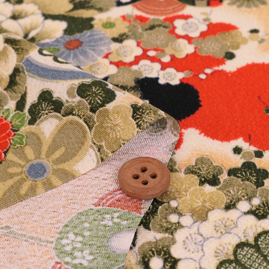 古布再現ちりめん生地 水辺の花景色(黒) 10cm単位 切り売り ビンテージ感ただよう手染めレーヨン縮緬/チリメン 七五三着物柄