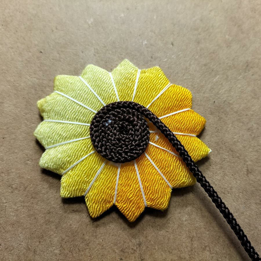 押絵キット ひまわりの花籠 和風クラフト 夏休みに 初心者OKちりめん細工 押し絵で向日葵