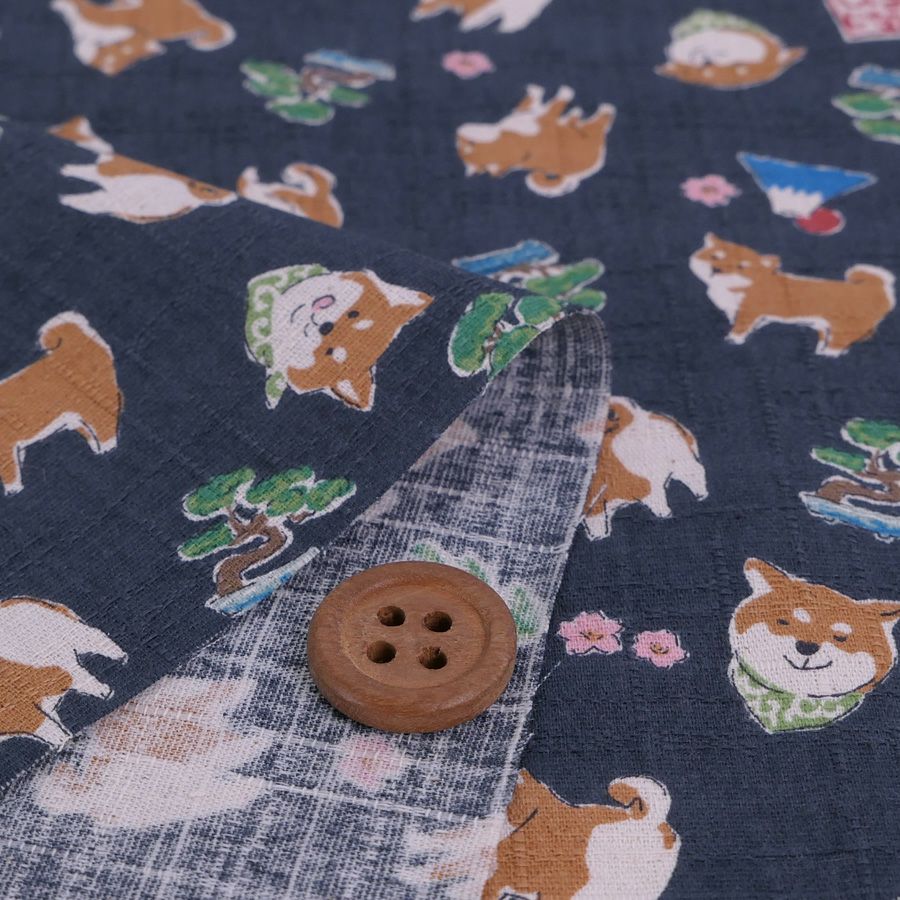 和柄コットン生地 柴犬びより(藍墨/あいずみ) 10cm単位 切り売り 和風柄ドビークロス 和調木綿プリント コッカ シバジャパン柄