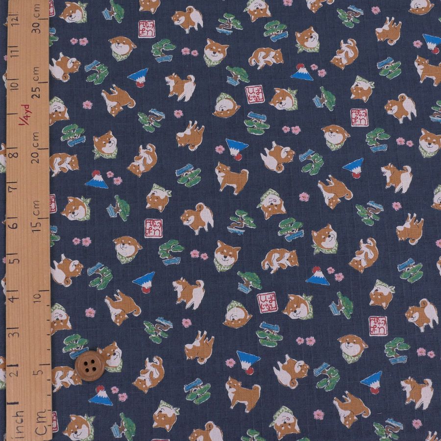和柄コットン生地 柴犬びより(藍墨/あいずみ) 10cm単位 切り売り 和風柄ドビークロス 和調木綿プリント コッカ シバジャパン柄