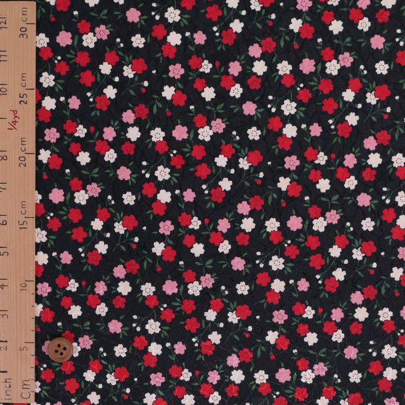 ポリジャガードちりめん生地 可憐な小桜(黒)10cm単位 切り売り ポリエステルチリメンジャカード和調プリント 小花柄 さくら柄