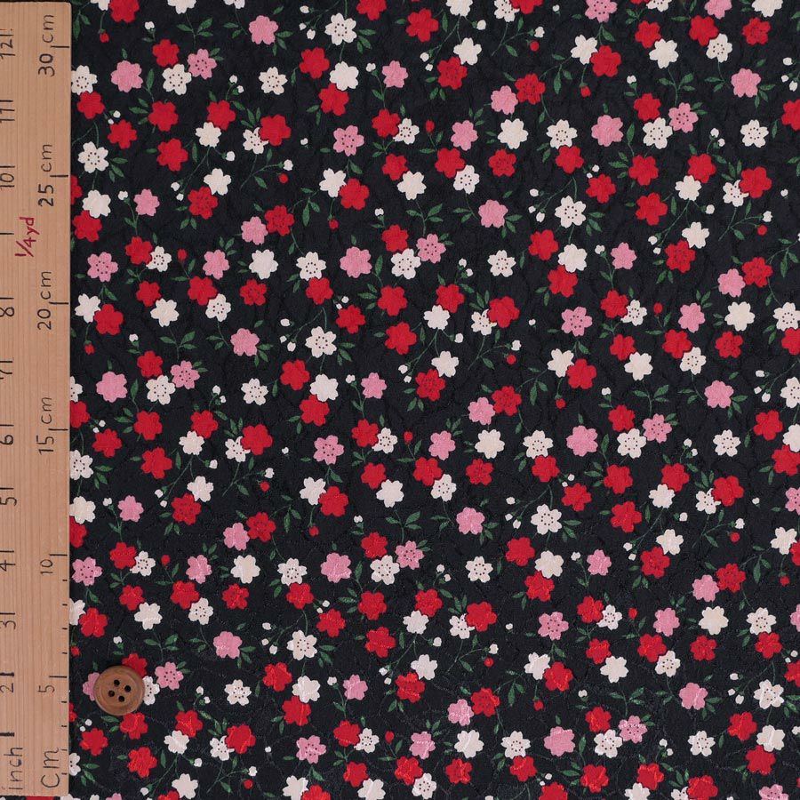 ポリジャガードちりめん生地 可憐な小桜(黒)10cm単位 切り売り ポリエステルチリメンジャカード和調プリント 小花柄 さくら柄