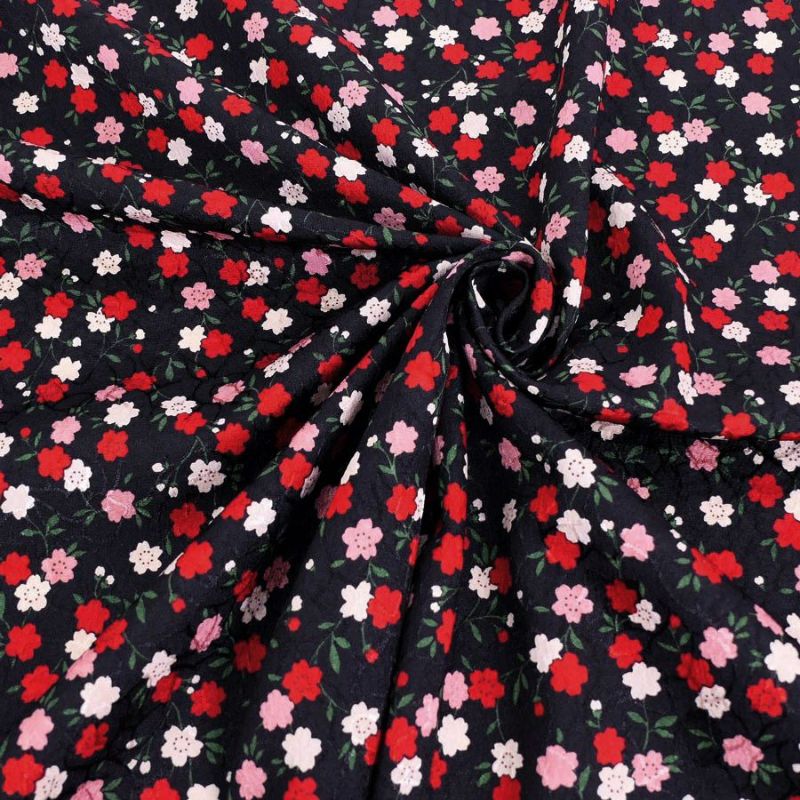 ポリジャガードちりめん生地 可憐な小桜(黒)10cm単位 切り売り ポリエステルチリメンジャカード和調プリント 小花柄 さくら柄