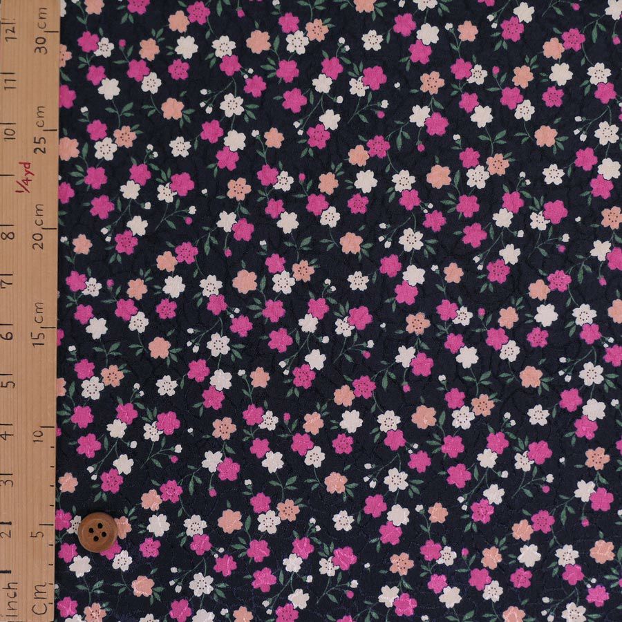ポリジャガードちりめん生地 可憐な小桜(濃紺)10cm単位 切り売り ポリエステルチリメンジャカード和調プリント 巾着・和小物に