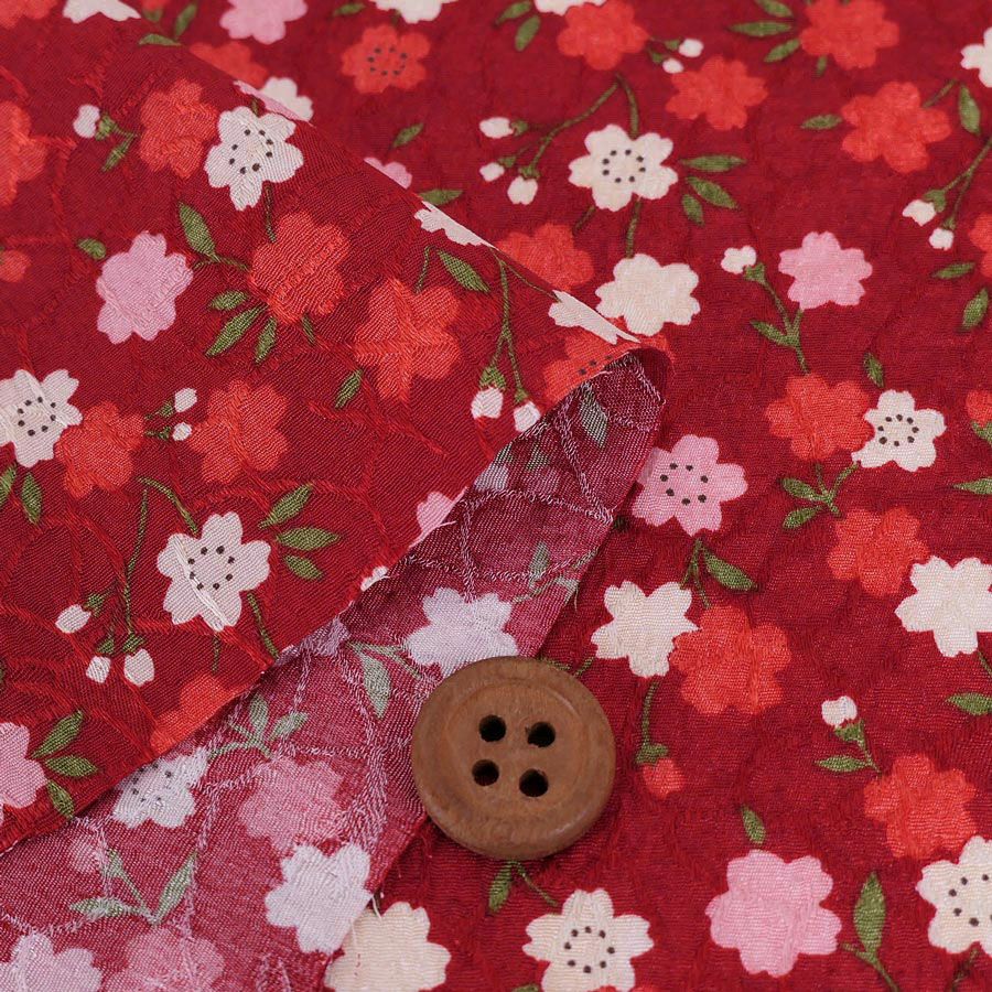 ポリジャガードちりめん生地 可憐な小桜(赤)10cm単位 切り売り チリメンジャカード 和小物・巾着・ポーチに華やかな小花模様