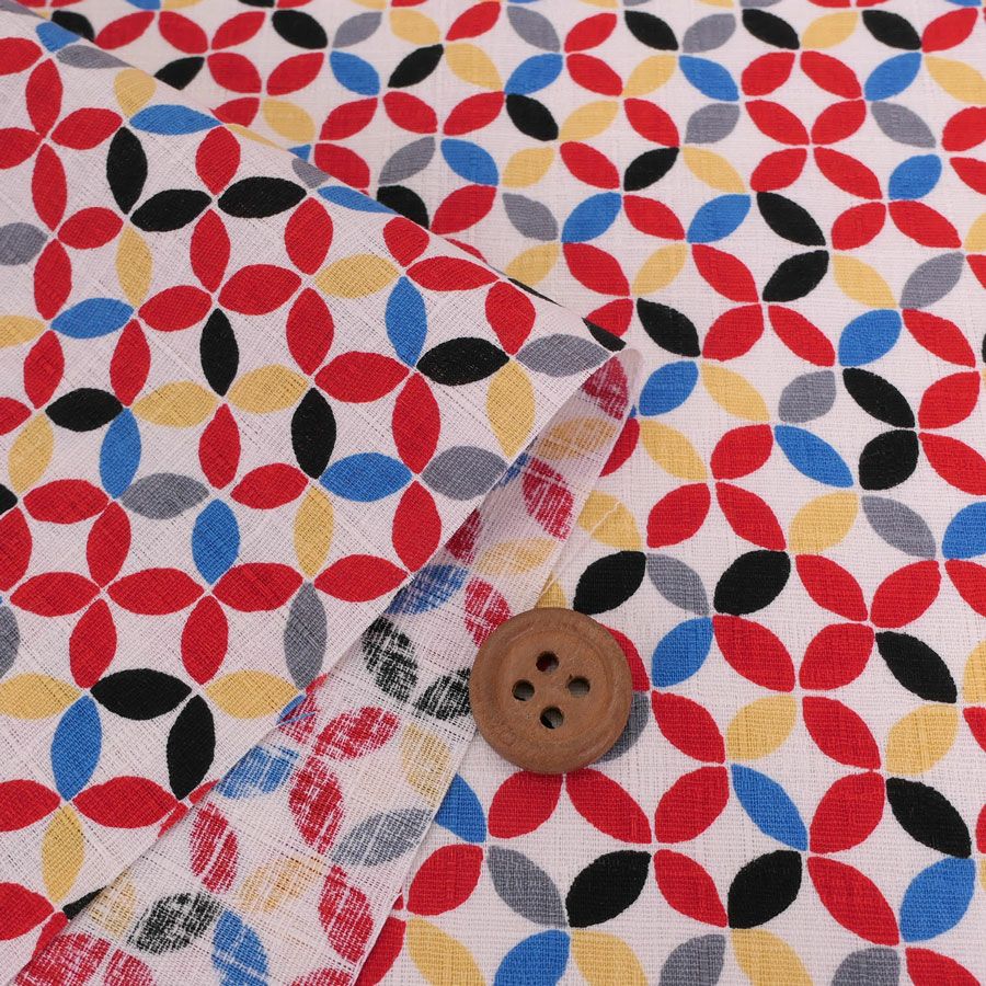 和柄コットン生地 カラフルな七宝柄(白/赤) 10cm単位 切り売り カラフル和モダンデザイン SEVENBERRY七宝繋ぎ柄 小物作りに