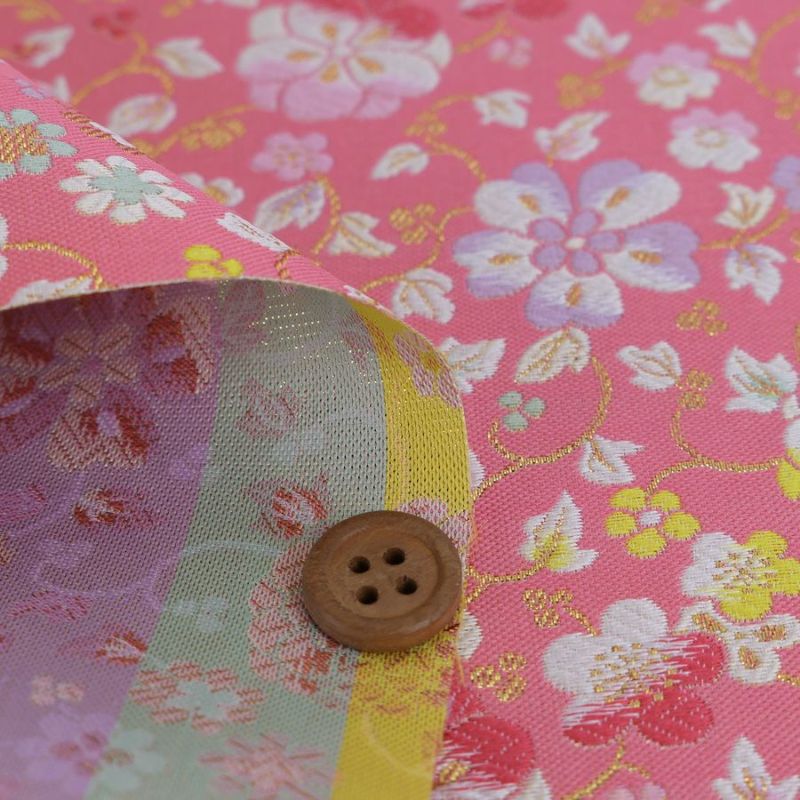 金襴生地(金らん) 夢花唐草(さんご色) 10cm単位 切り売り 華やかな装飾に ピンク地の西陣織金襴 可愛い和モダン柄化繊布地