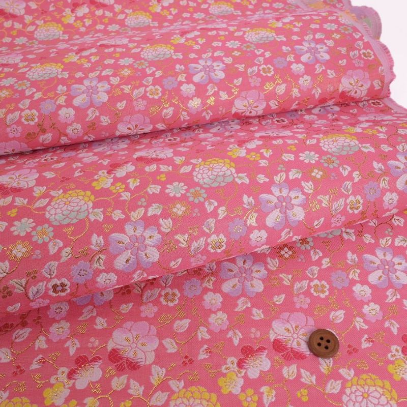 金襴生地(金らん) 夢花唐草(さんご色) 10cm単位 切り売り 華やかな装飾に ピンク地の西陣織金襴 可愛い和モダン柄化繊布地