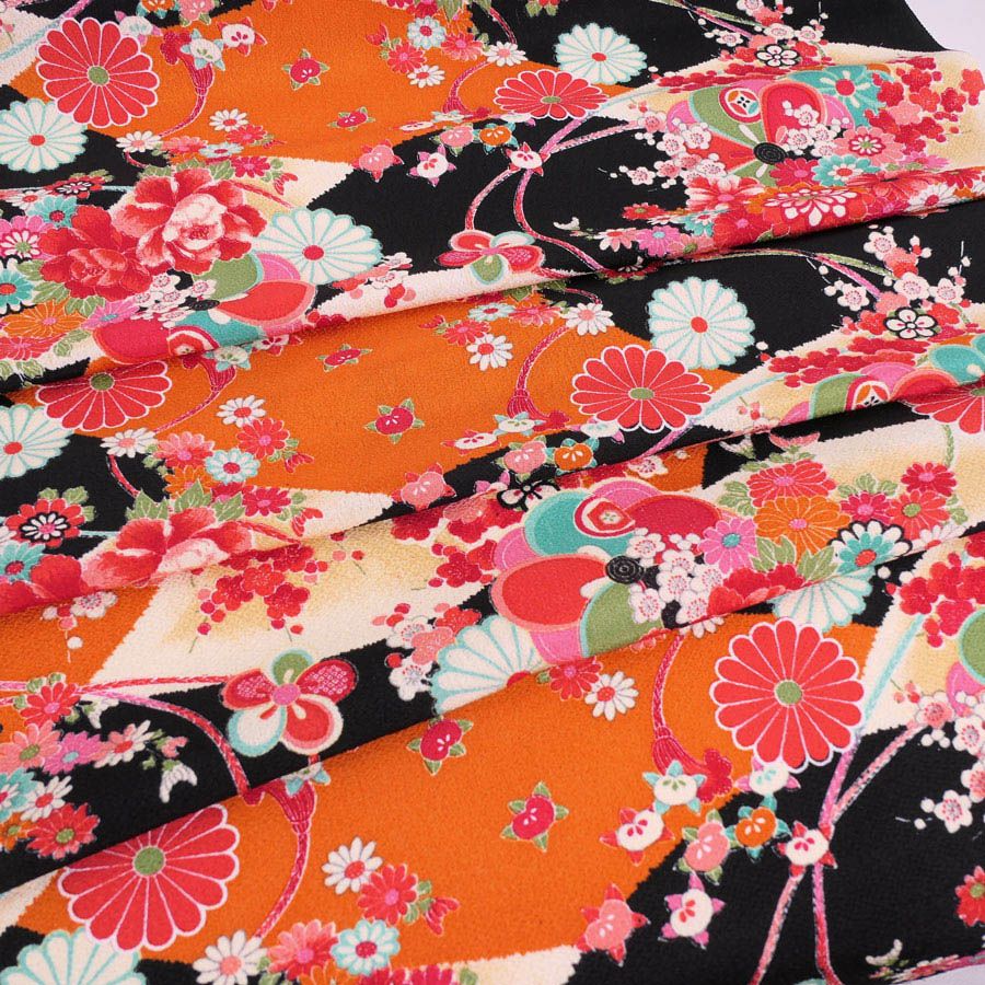 古布再現ちりめん生地 華絵巻 (黒) 10cm単位 切り売り ちりめん手芸や和小物作りに 古布柄の美しさを再現したチリメン