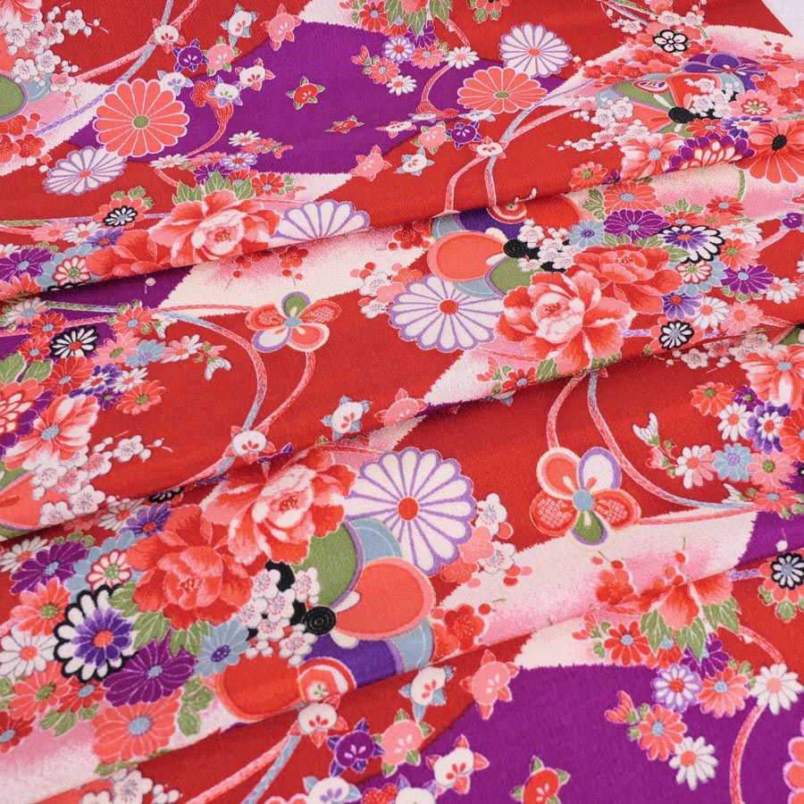 古布再現ちりめん生地 華絵巻 (赤) 10cm単位 切り売り 鮮やかな彩りの手芸用和柄布 ちりめん細工や和雑貨作りに最適
