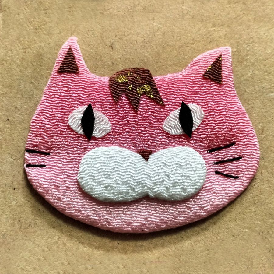 手芸キット 愛しの猫たち 押絵の壁掛け・首輪ピンク猫 |生地 和柄/和布