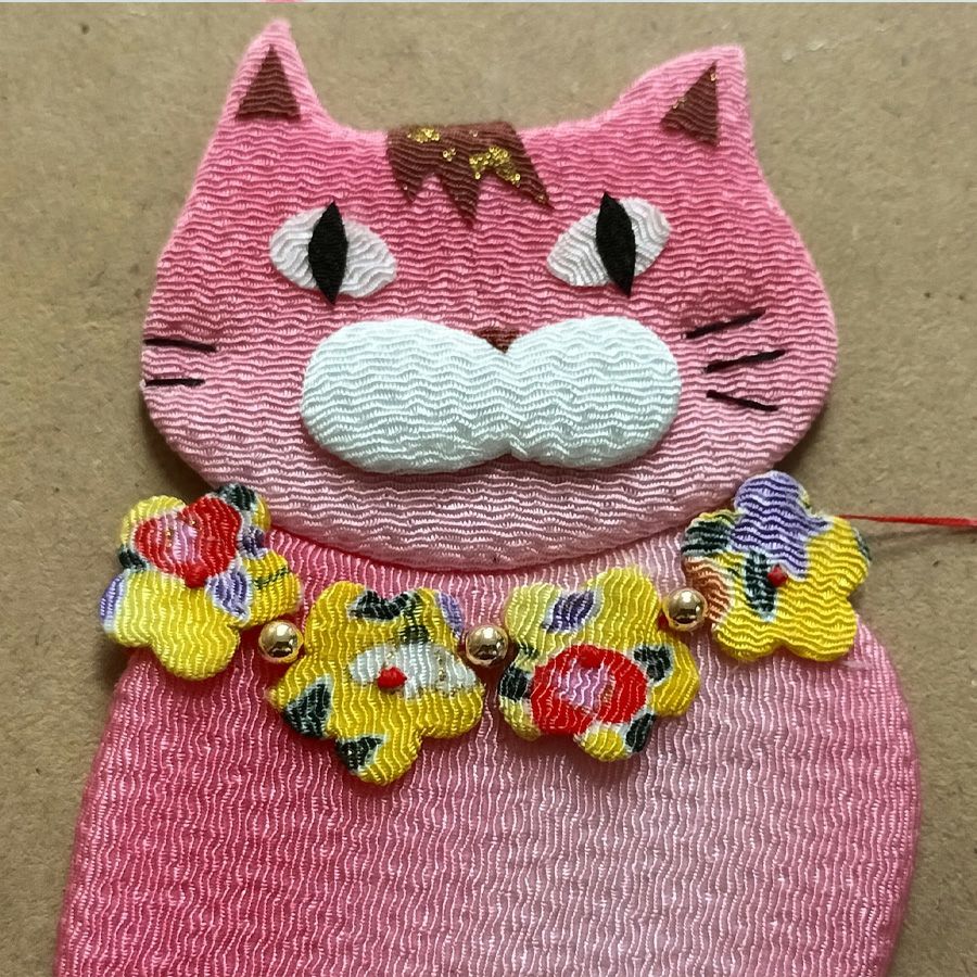 手芸キット 愛しの猫たち 押絵の壁掛け・首輪ピンク猫 いとしのねこモチーフミニタペストリー手作りキット 初心者向き