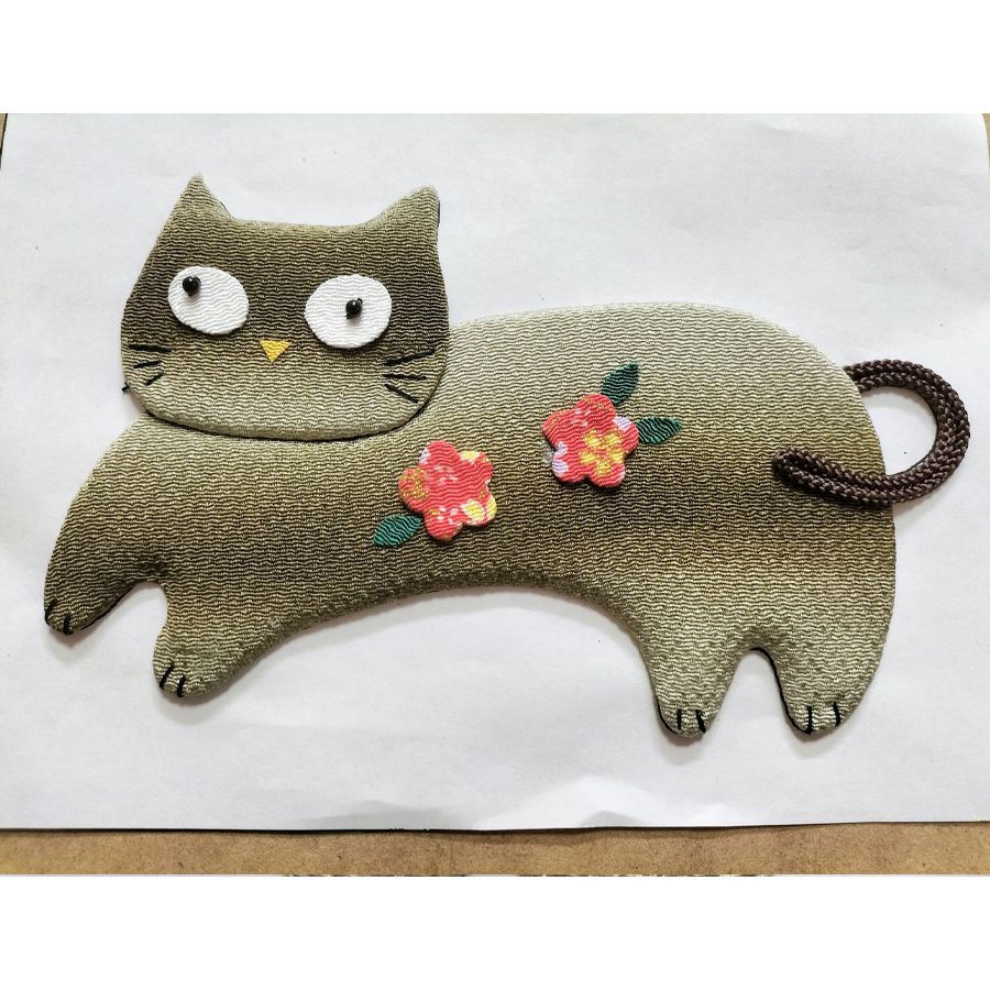 手芸キット 愛しの猫たち 押絵の壁掛け・いたずらキジトラ 猫モチーフミニ壁掛け 手作りキット和風クラフト 簡単押し絵
