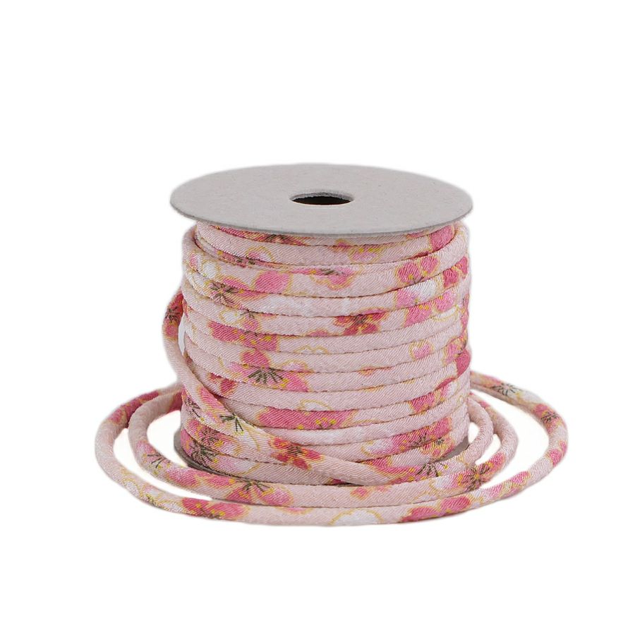 ちりめん丸ひも・柄・2ミリ(実寸約3ミリ) おぼろ桜・ピンク 10cm単位 切り売り 和風紐細め クラフト用 布製ひも 和柄コード桜柄 アイボリー