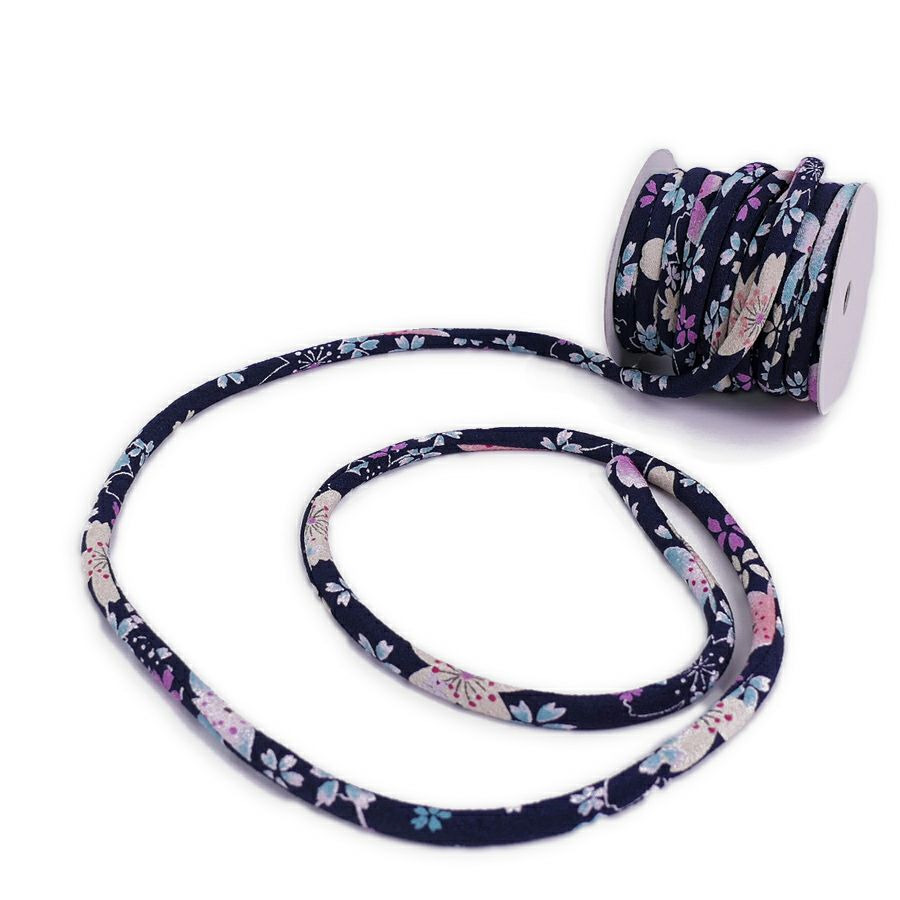 ちりめん丸ひも・柄・8ミリ(実寸約8-10ミリ) 桜祭・紺 10cm単位 切り売り 和モダンコード 和風紐 可愛い花柄のひも 桜柄縮緬 太い紐和調