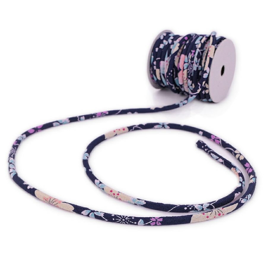 ちりめん丸ひも・柄・4ミリ(実寸約4-6ミリ) 桜祭・紺 10cm単位 切り売り 和装髪飾りひも 和柄コード 和の紐 チリメン生地のヒモ 桜柄紺色