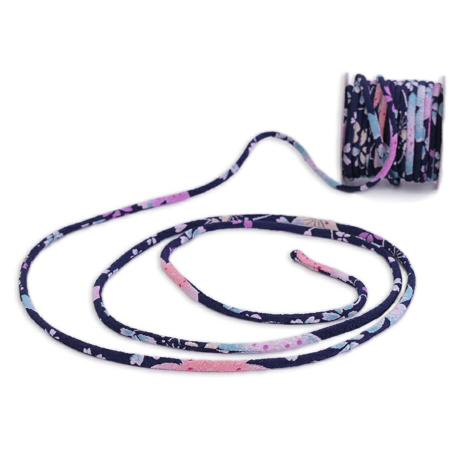 ちりめん丸ひも・柄・2ミリ(実寸約3ミリ) 桜祭・紺 10cm単位 切り売り 和風紐細め クラフト用 布製ひも 和柄コード桜柄 ネイビーブルー