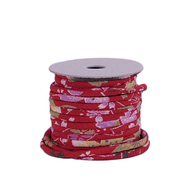 ちりめん丸ひも・柄・2ミリ(実寸約3ミリ) 桜祭・赤 10cm単位 切り売り 和風紐細め クラフト用 布製ひも 和柄コード桜柄 華やかな花柄