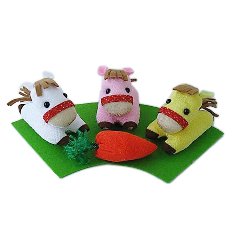 2026干支手作りキット 仲良し三福馬 うまどし干支制作キット 東芸販売 午年お正月飾り 新年飾り馬