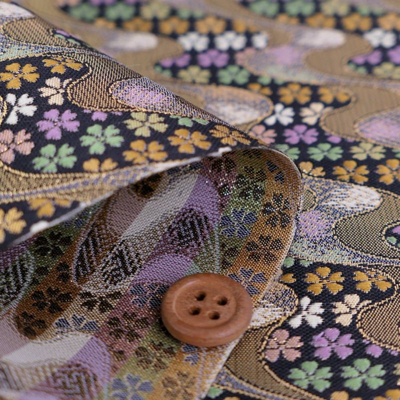 金襴生地(金らん) 花しぐれ流水文様(黒) 10cm単位 切り売り 西陣織きんらん化繊 和風生地伝統柄 和調花柄 雑貨衣装向き 黒金