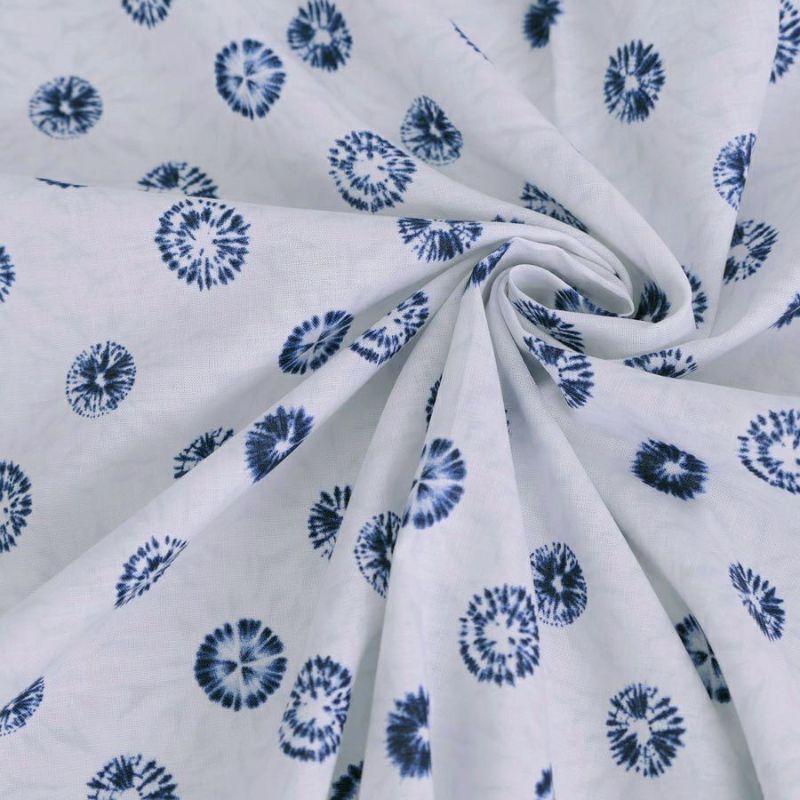 和柄コットン生地 丸しぼりの菊花柄 (白に藍) 10cm単位 切り売り 唐松絞り柄 からまつしぼりプリント 藍染め風 セブンベリー木綿