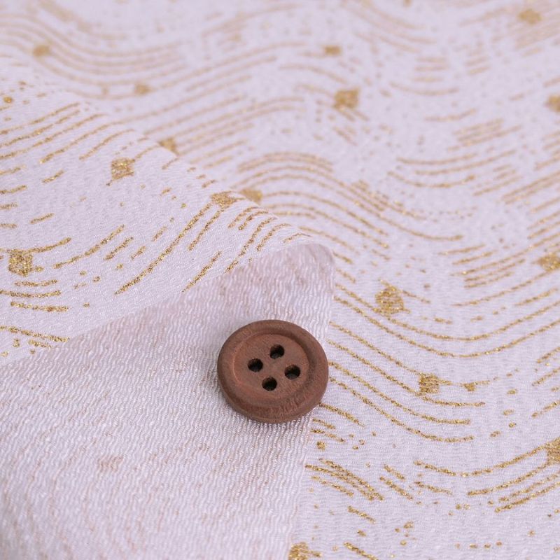 小幅ちりめん生地 干支向き 金彩さざ波 (白) 10cm単位 切り売り 午年飾り手づくりクラフト生地 白馬の縮緬手芸 押絵用チリメン