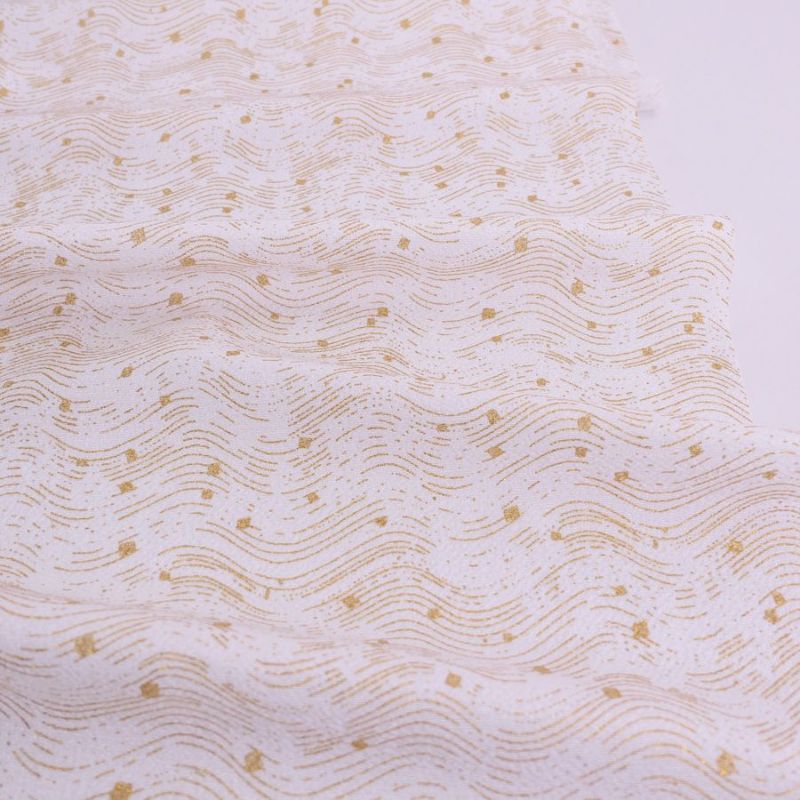 小幅ちりめん生地 干支向き 金彩さざ波 (白) 10cm単位 切り売り 午年飾り手づくりクラフト生地 白馬の縮緬手芸 押絵用チリメン