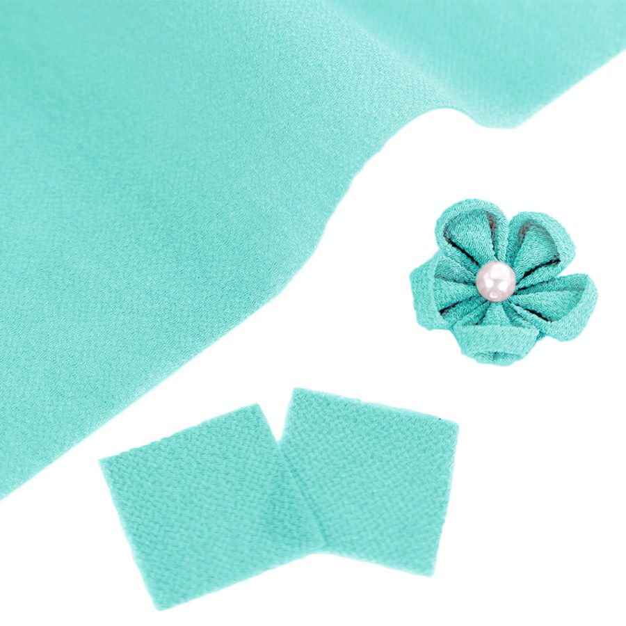 つまみ細工用カット済み生地・一越ちりめん(水縹/みはなだ) 3cm角 20枚/100枚 裁断済みひとこしちりめん カット済縮緬布地 30ミリ 水色ブルー