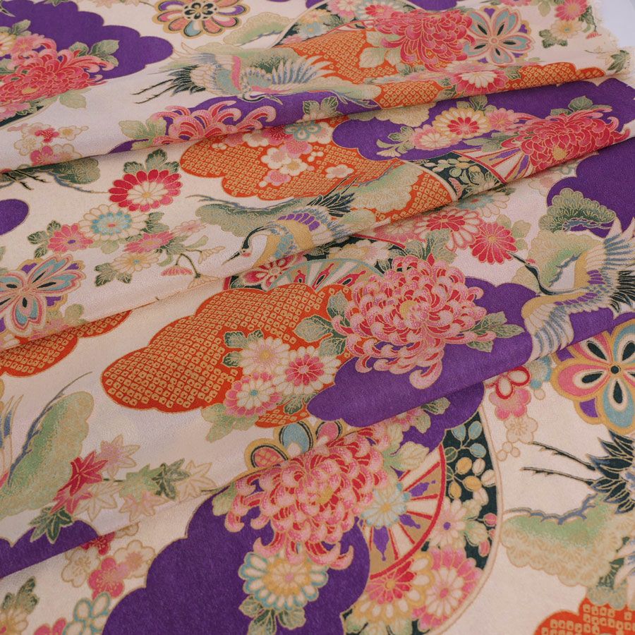 一越ちりめん生地 疋田雲に鶴と菊(白藤) 10cm単位 切り売り ひとこしちりめん 薄手縮緬 古典柄 伝統柄 鶴柄 吉祥文様 手芸用