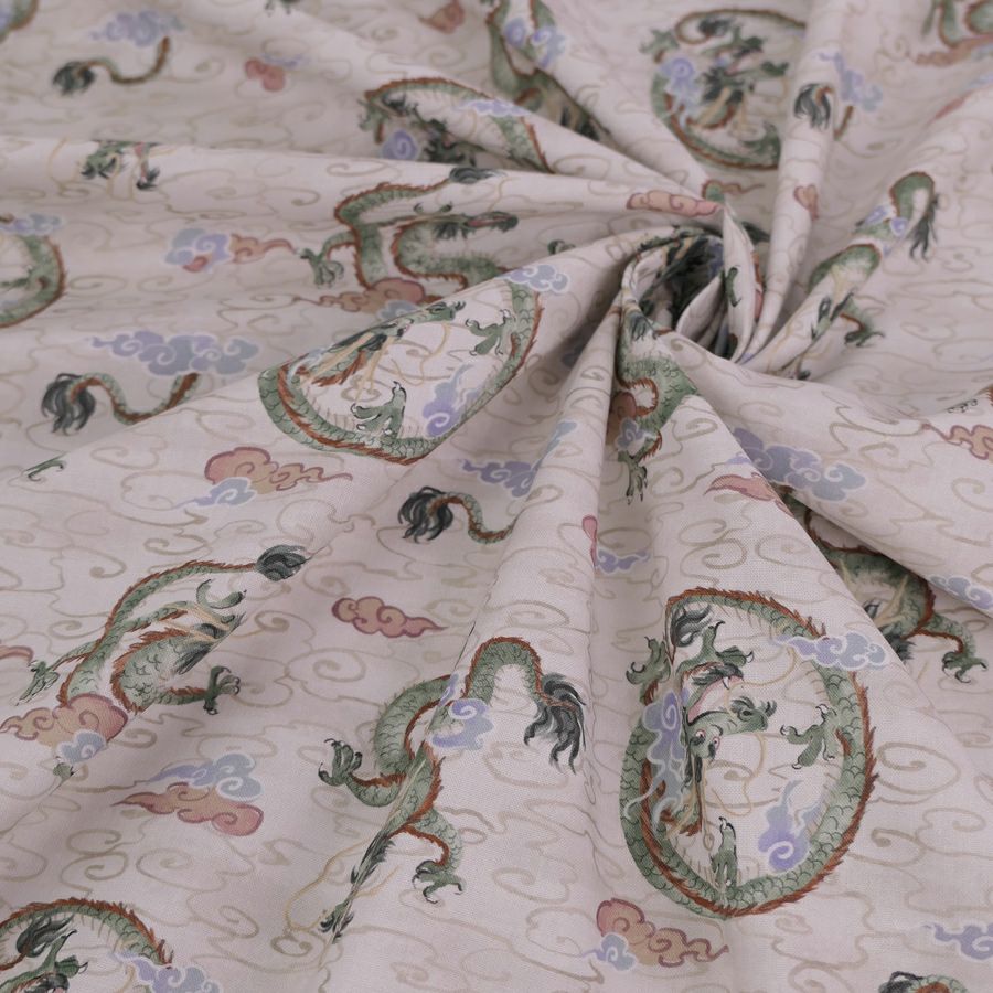 和柄コットン生地 雲海の龍(アイボリーベージュ)