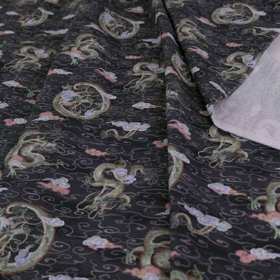 和柄コットン生地 雲海の龍(チャコールグレー)