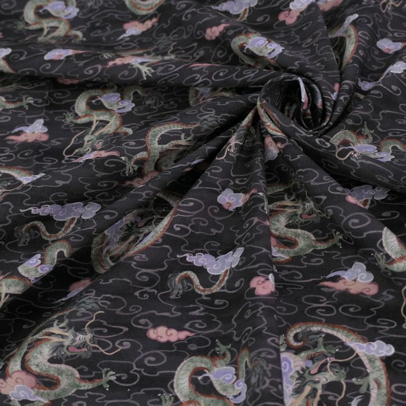 和柄コットン生地 雲海の龍(チャコールグレー)