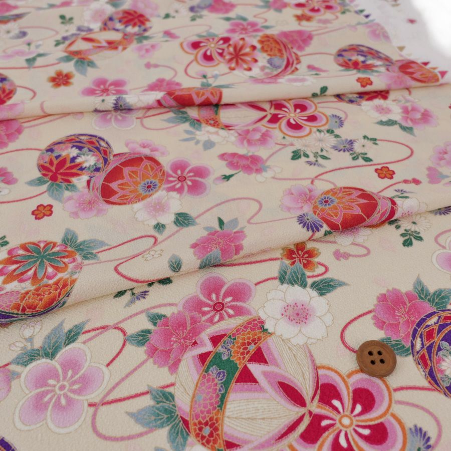 ポリちりめん生地 雅手まり花尽くし(アイボリー/桃) 10cm単位 切り売り