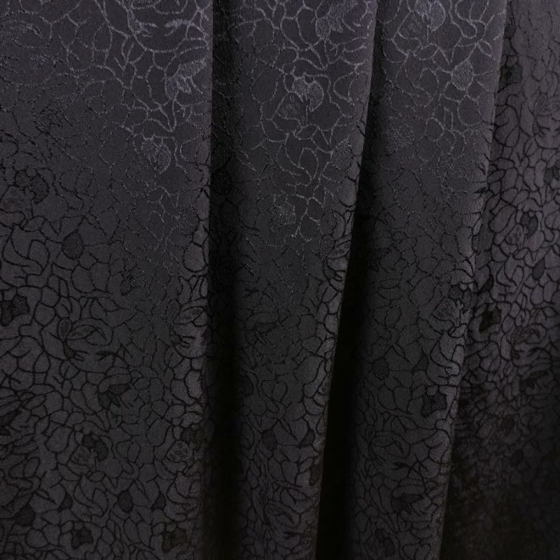  ポリエステルちりめんジャガード・バラ模様(黒)
