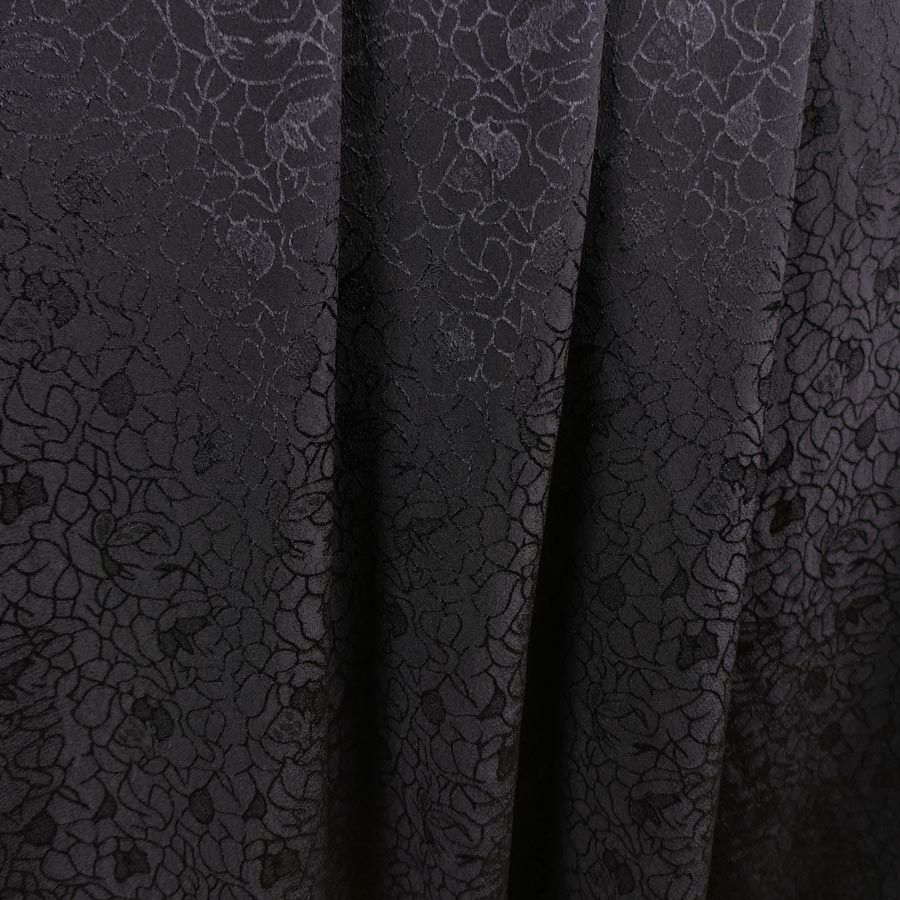  ポリエステルちりめんジャガード・バラ模様(黒)
