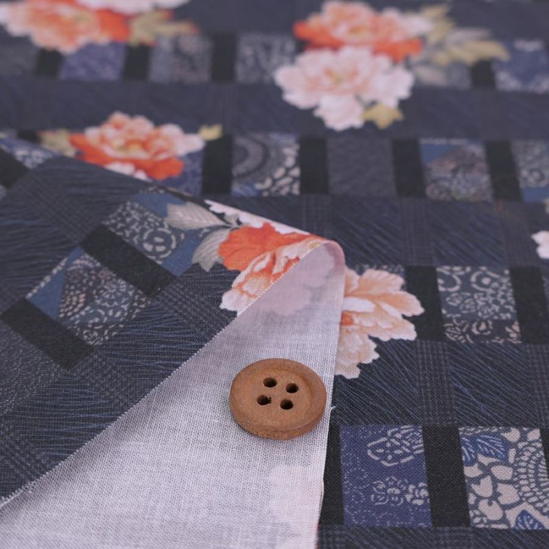 和柄コットン生地 変わり格子に牡丹(グレー) 10cm単位 切り売り