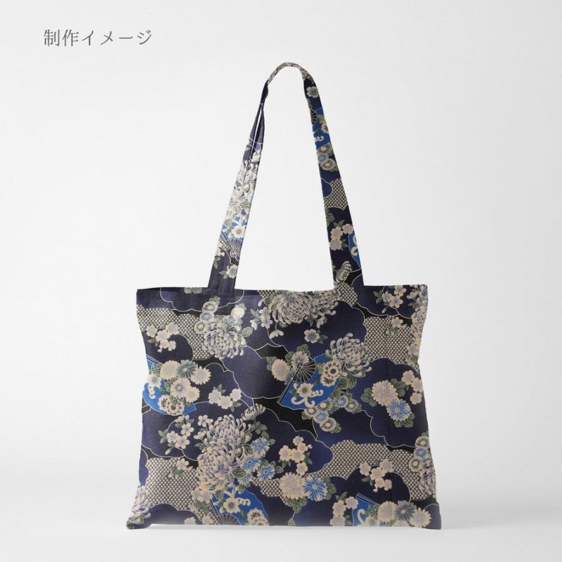  和柄コットン生地 藍染め調雲海に菊と扇(藍) 10cm単位 切り売り
