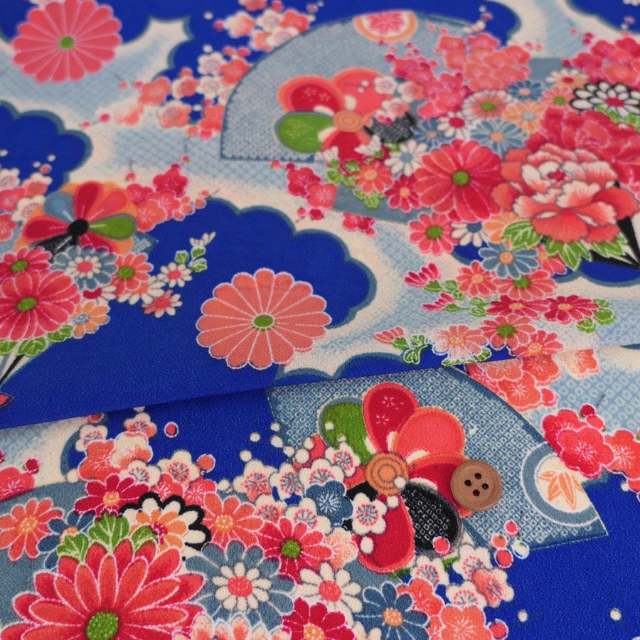 一越ちりめん生地 扇に菊と牡丹(青) 10cm単位 切り売り