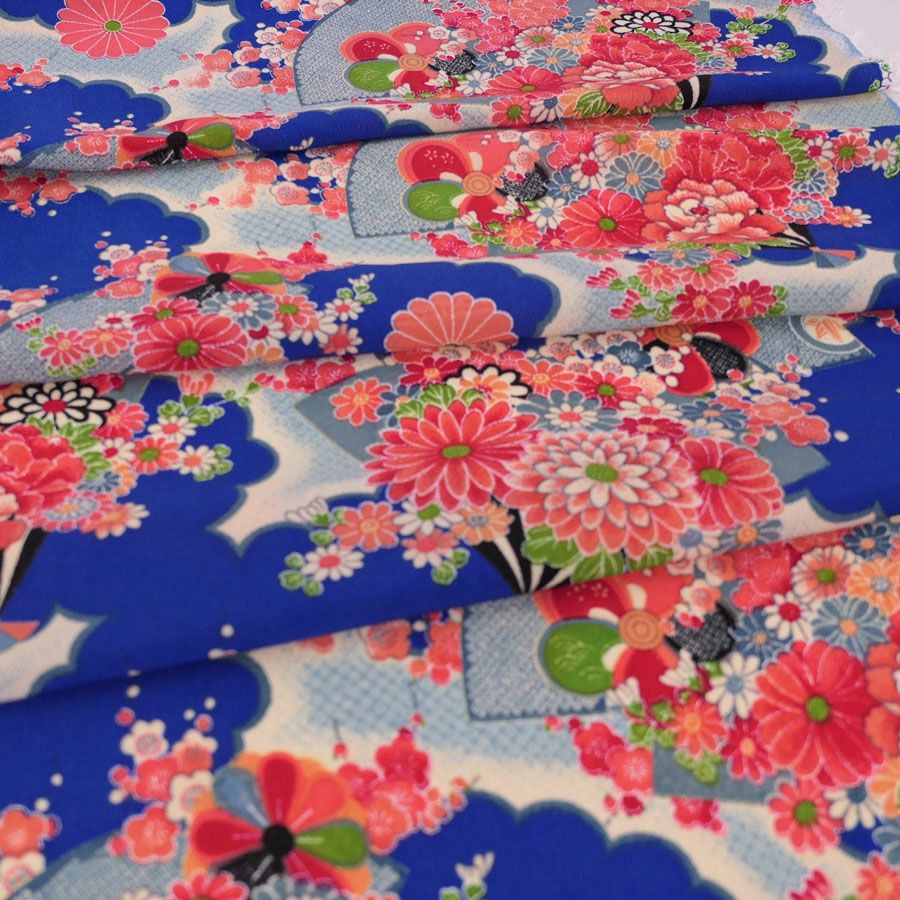 一越ちりめん生地 扇に菊と牡丹(青) 10cm単位 切り売り