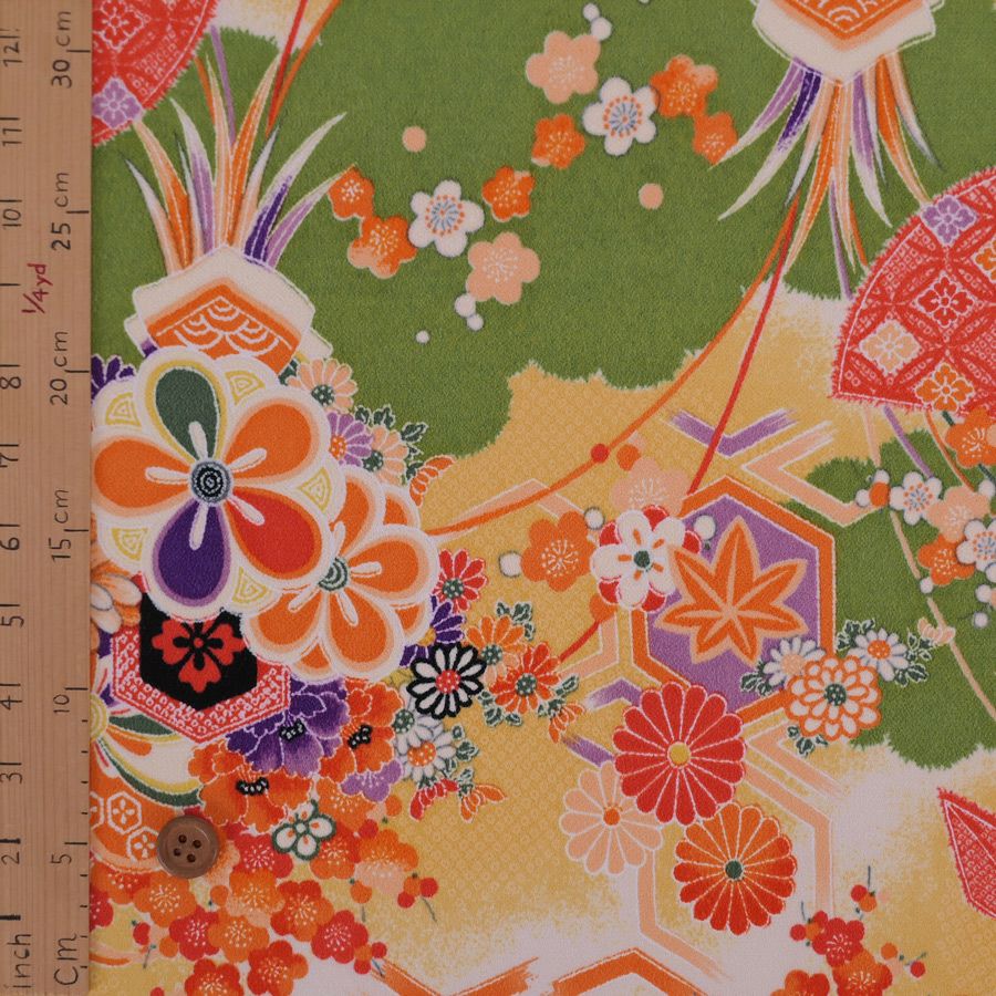 一越ちりめん生地 折鶴古典文様(きみどり/たまご色) 10cm単位 切り売り