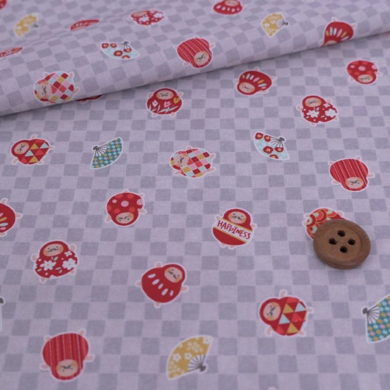 和柄コットン生地 市松にだるまと扇子(グレー) 10cm単位 切り売り