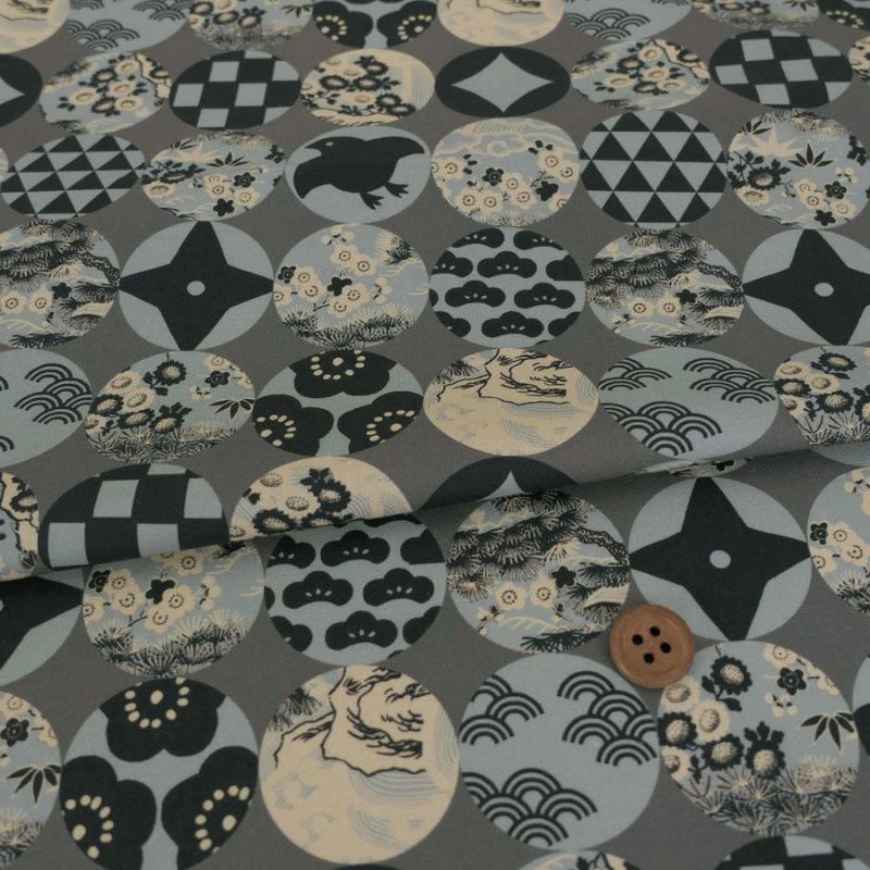 和柄コットン生地 円窓に吉祥模様(灰色) 10cm単位 切り売り