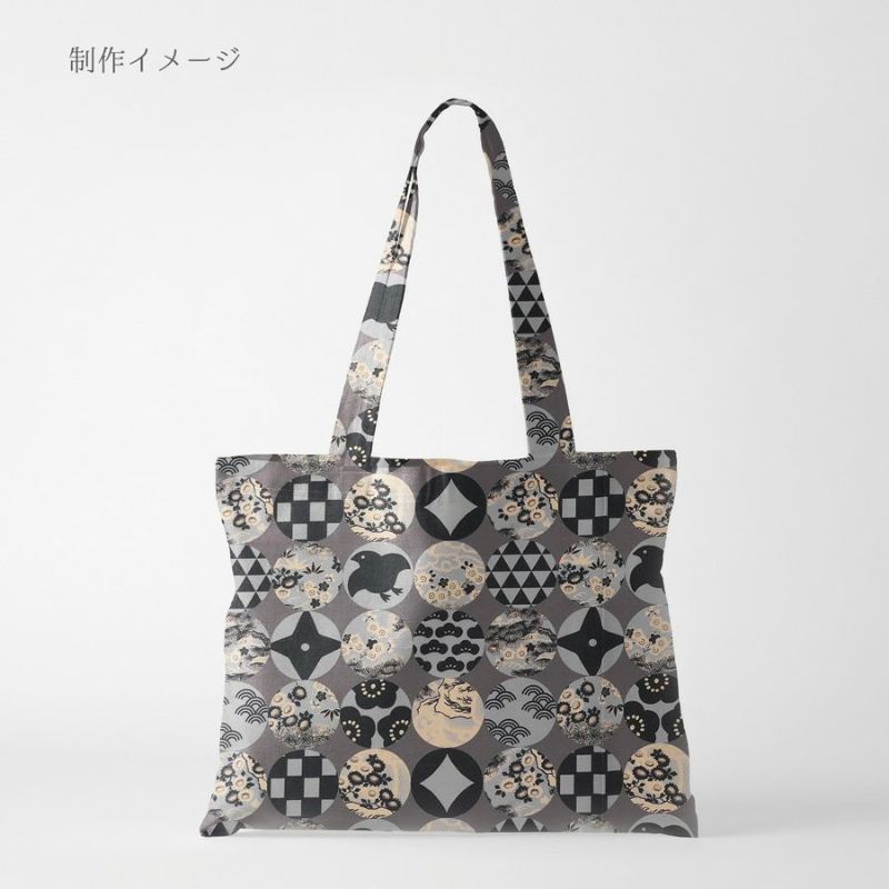 和柄コットン生地 円窓に吉祥模様(灰色) 10cm単位 切り売り