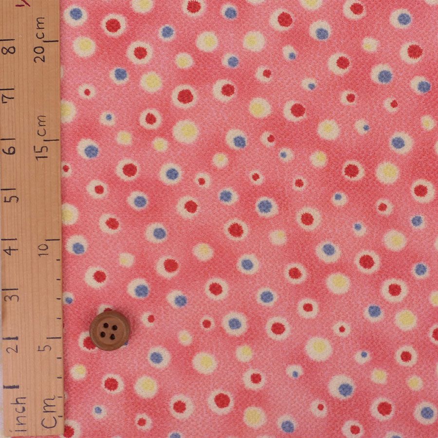 ちりめんカットクロス・ドットのイルミネーション(ピンク) 23×33cm